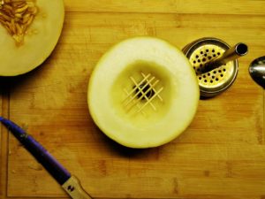 Honigmelone mit Zahnstochern - Fruchtkopf